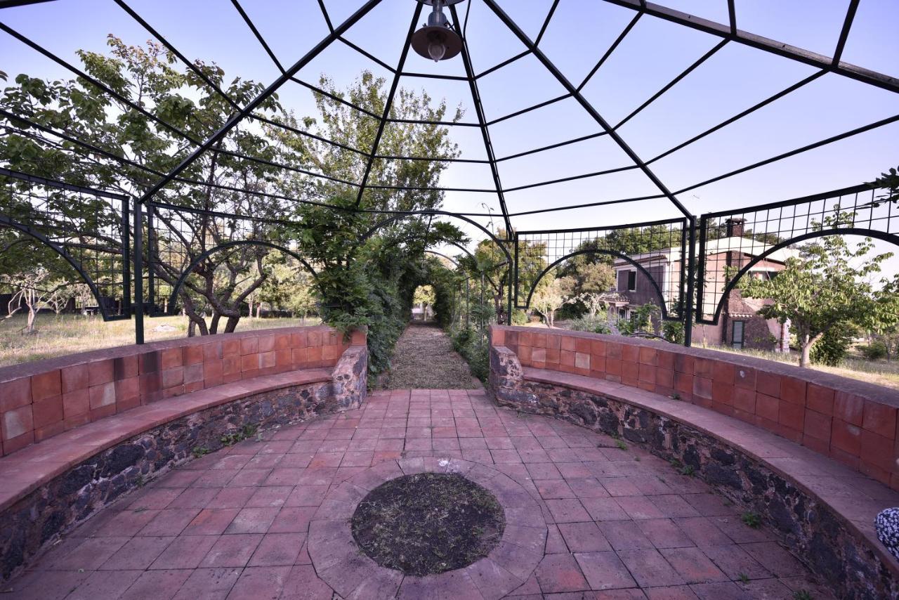 Villa Caterina, Alle Pendici Del Vulcano Etna Viagrande Extérieur photo